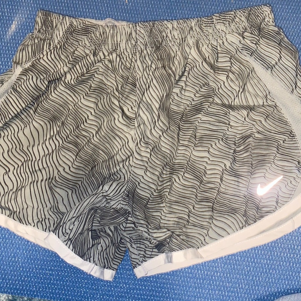Nike shorts Girls Size Medium